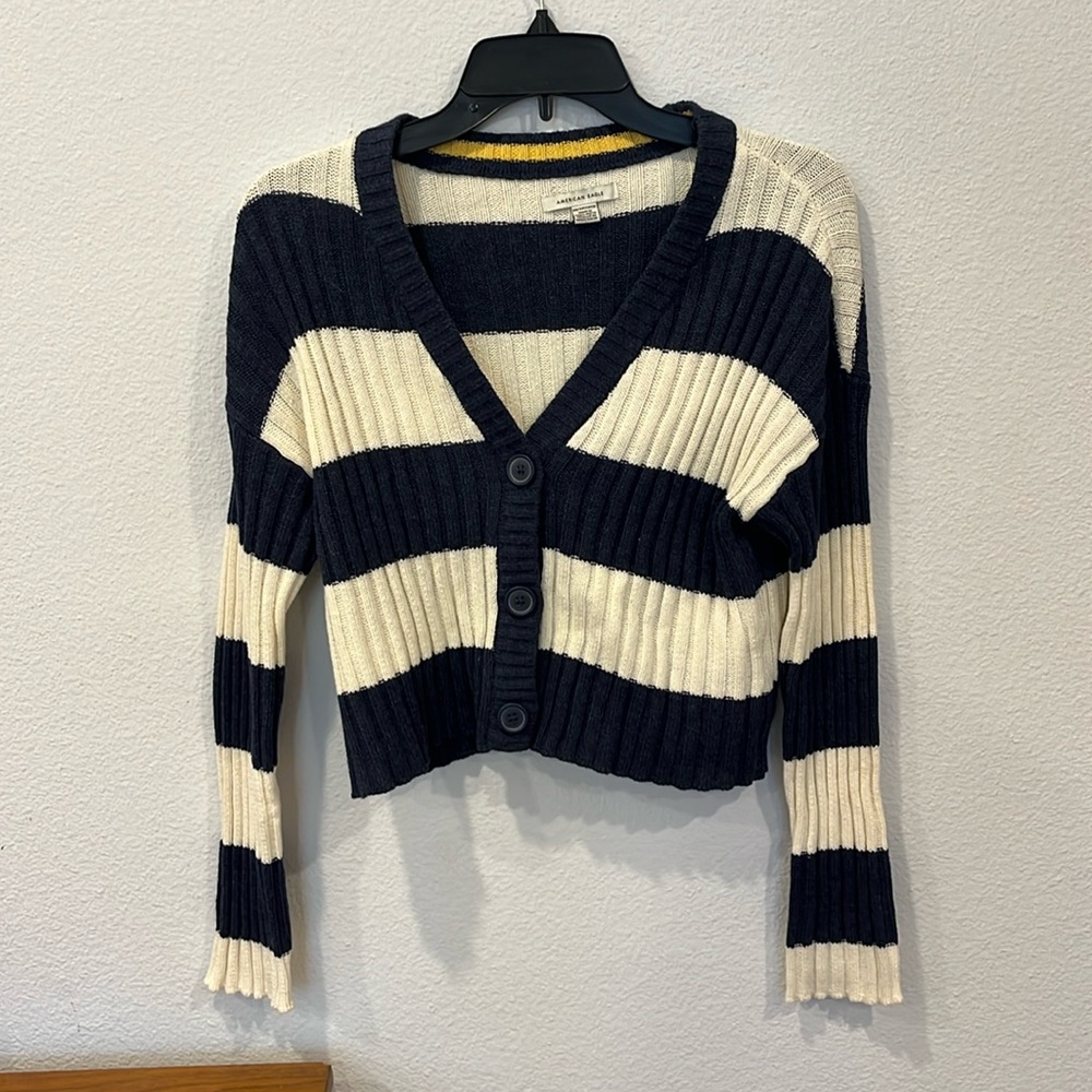 American Eagle cardigan
